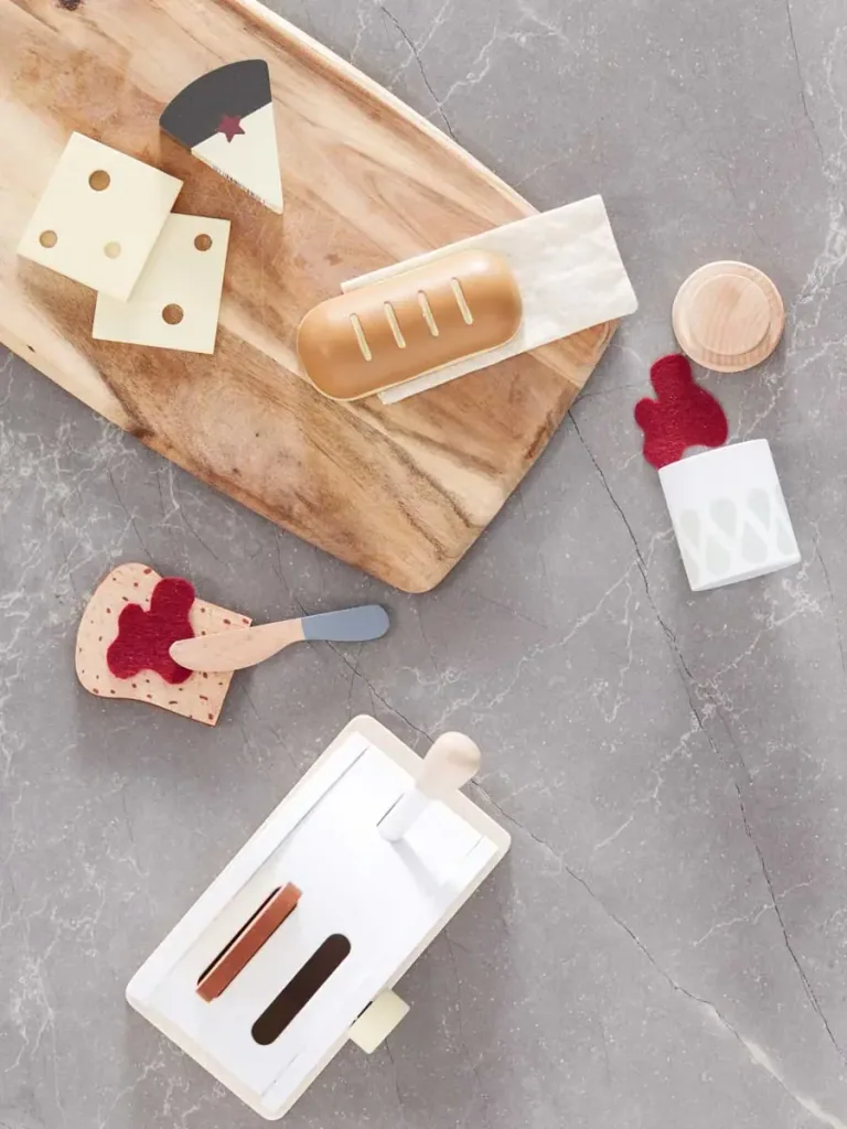Kids Concept Spiel Toaster aus Holz mit Zubehör