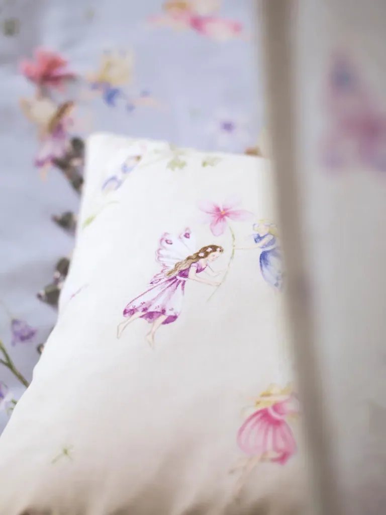 Little Sanderson Abracazoo Motivstoff Feen Garten creme lila pink