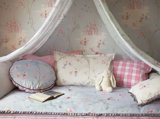 Little Sanderson Abracazoo Tapete Märchenschloss creme lila pink