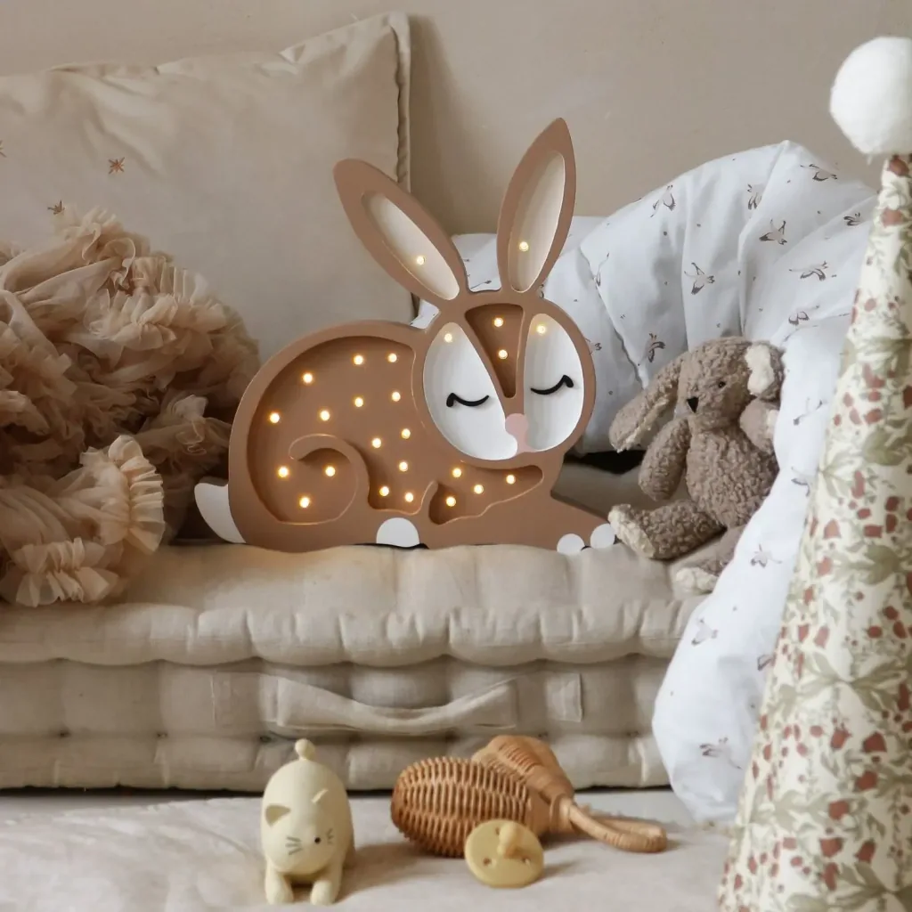 Little Lights Nachtlicht Kinder, Nachtlampe Hase - 100% Kiefernholz natur, Farbe: Schokolade