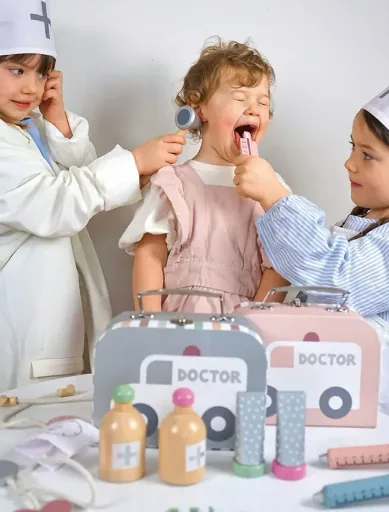 Jabadabado Kinderspielzeug, Doctor Set, Spielset - Arztkoffer, Farbe: silber