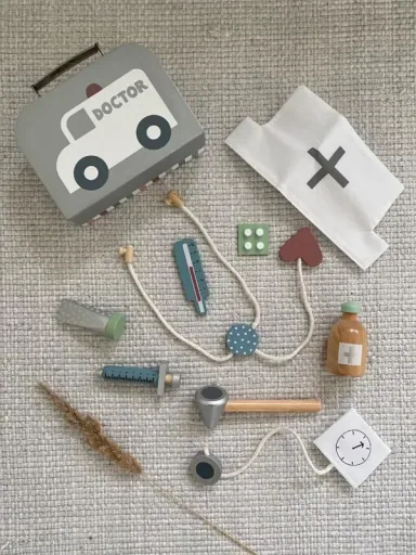 Jabadabado Kinderspielzeug, Doctor Set, Spielset - Arztkoffer, Farbe: silber