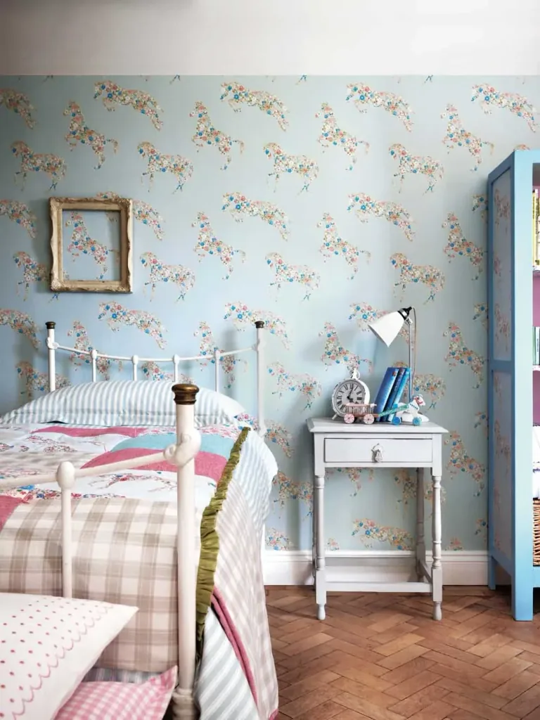 Little Sanderson Abracazoo Tapete Blumen Pferde creme lavendel