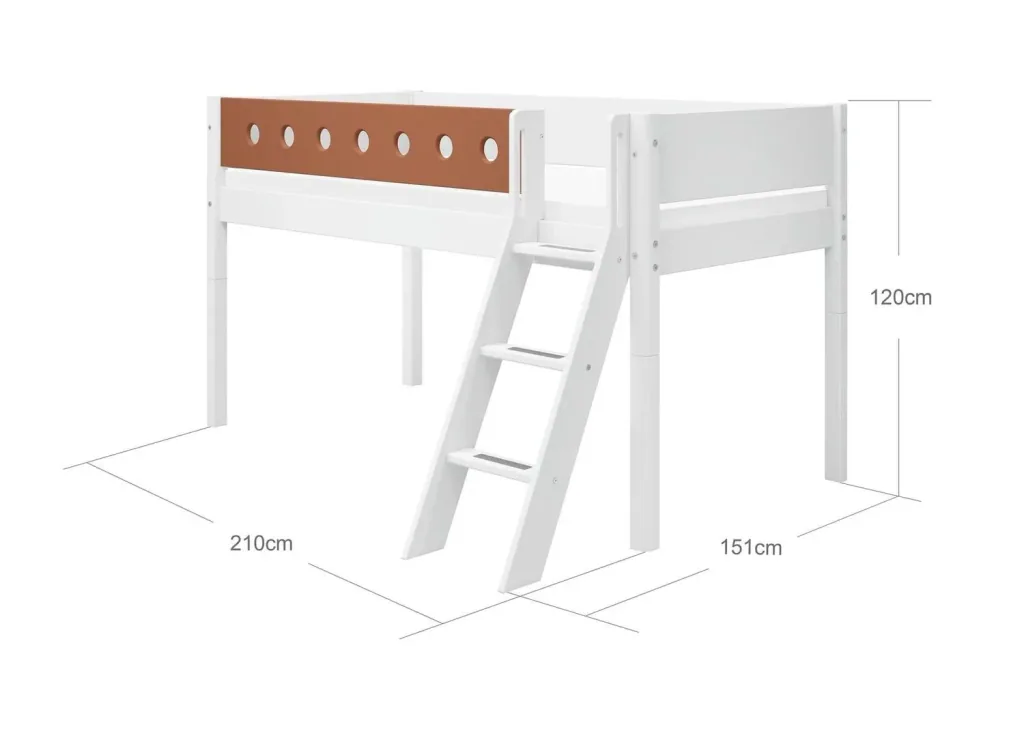FLEXA Halbhohes Hochbett, Kinderbett mit Schrägleiter - MDF und Kiefer, 90x200 cm, Absturzsicherung, Farbe: Weiß/Errröten
