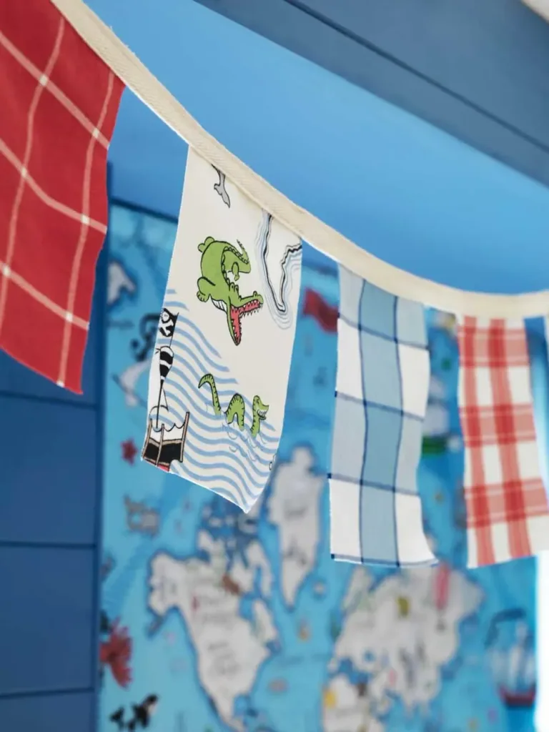 Little Sanderson Abracazoo Motivstoff Weltkarte blau