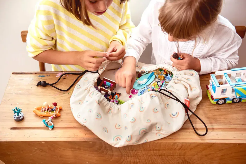 Play&Go Spielzeugsack, Spielzeugkorb, Spielzeug aufbewahrungstasche - Mini, Farbe: Mini-Regenbogen