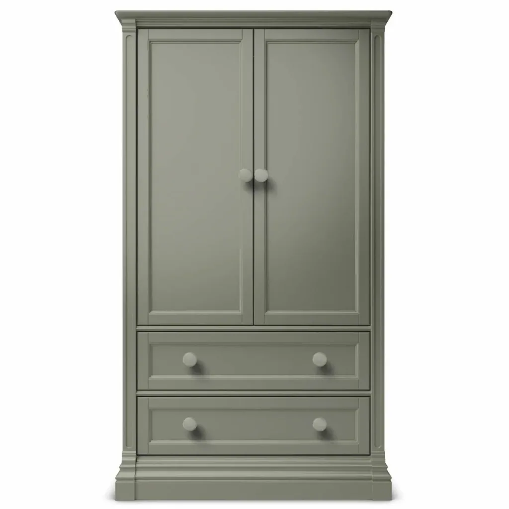 Romina Imperio Kleiderschrank