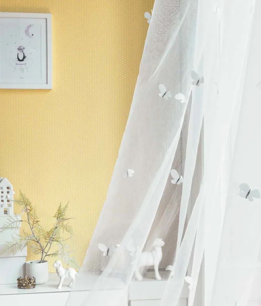Casadeco My Little World Tapete weisse Pünktchen auf rosa