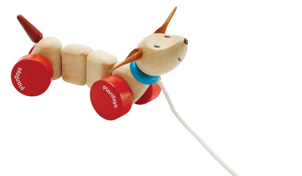 Plan Toys - Nachziehtier - Happy Puppy, Gummibaumholz