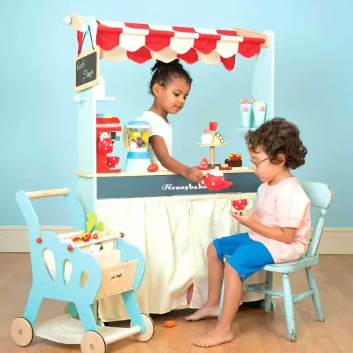 Le Toy Van Verkaufsstand und Café Honeybake