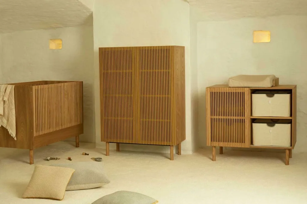 Quax HAI NO KI Babybett umbaubar Esche natur 70 x 140