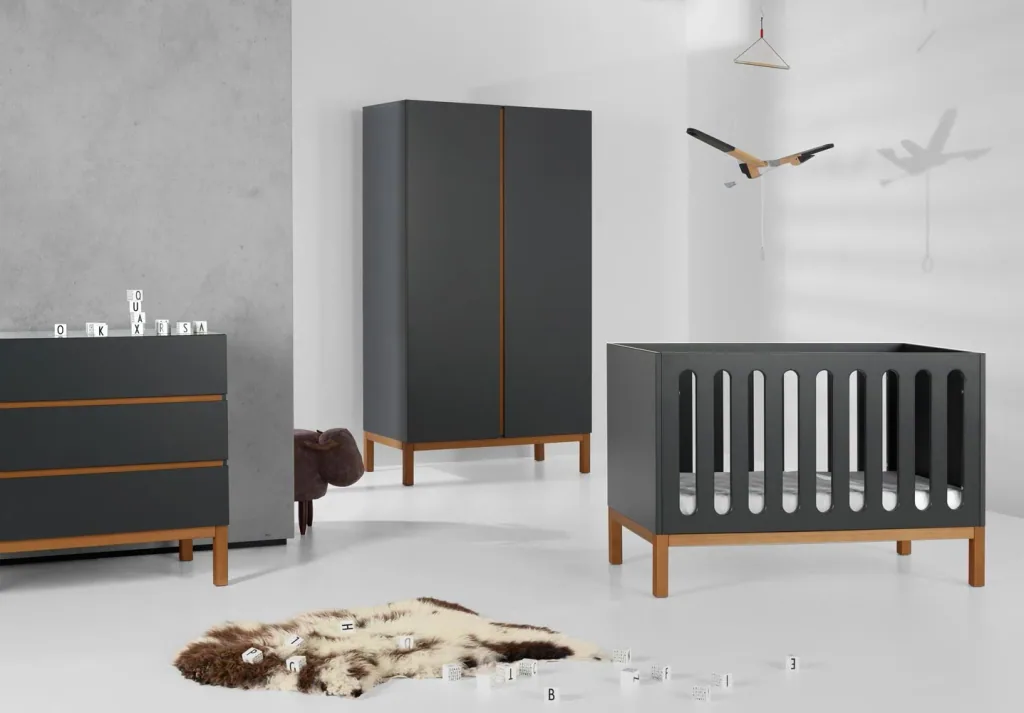 Quax Indigo Babybett 70x140 cm schwarz