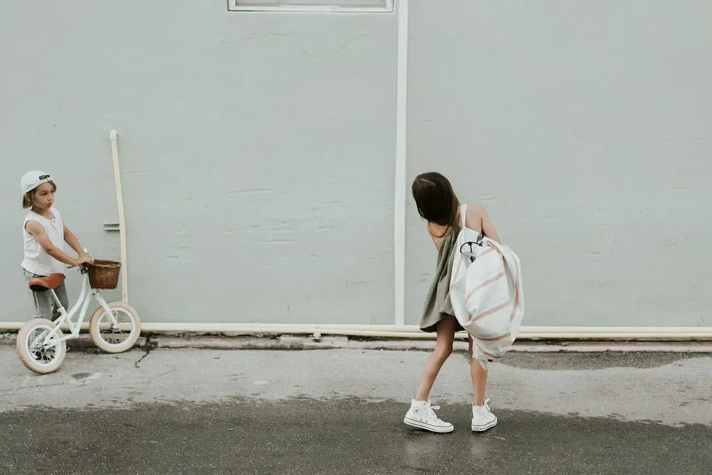 Play&Go Spielzeugsack, Spielzeugkorb, Spielzeug aufbewahrungstasche - Draussen, Farbe: Streifen